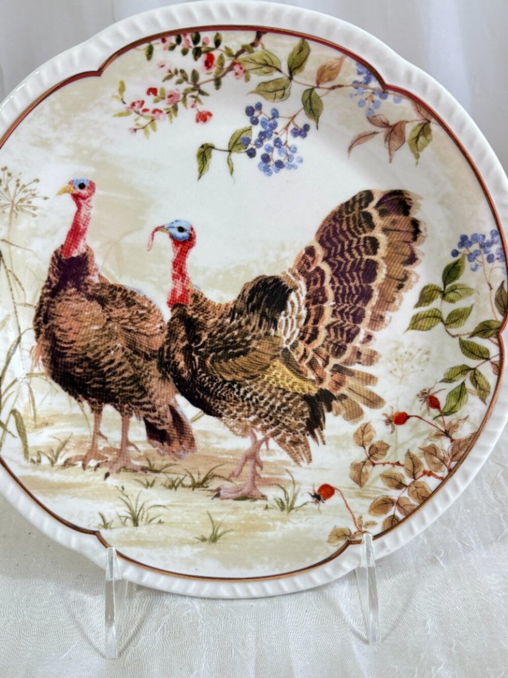 Potter Studio Scalloped Edges Gold Trim Thanksgiving Turkey Salad Plates Set 4